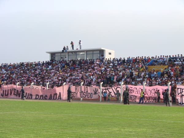 Estadio Rómulo Shaw Cisneros main image