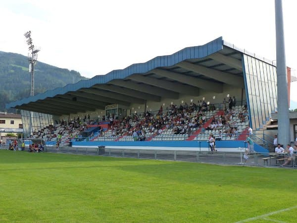 Gernot Langes Stadion main image
