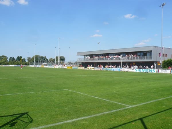 Sportpark Het Hoge Land Veld 1 Berkel main image