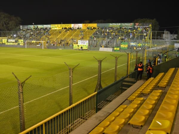 Estadio Norberto Tito Tomaghello main image
