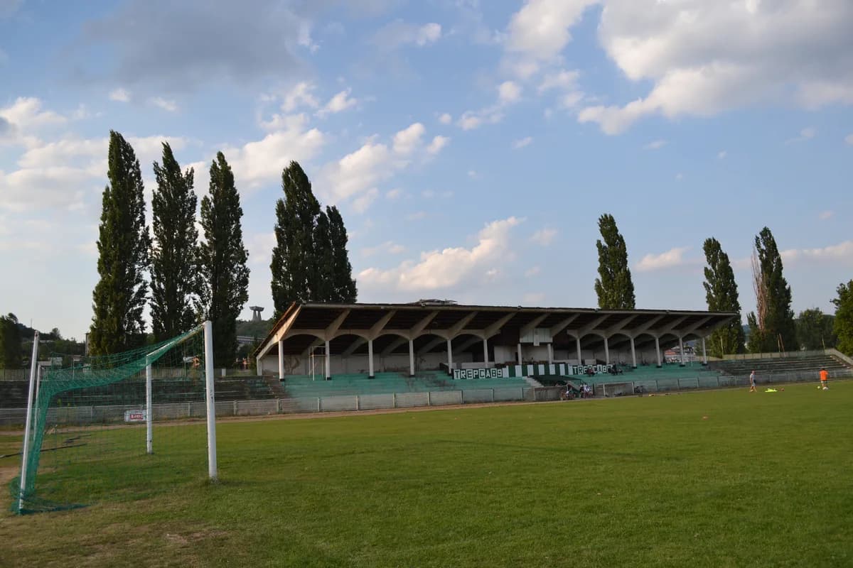 Stadiumi i Trepçës '89